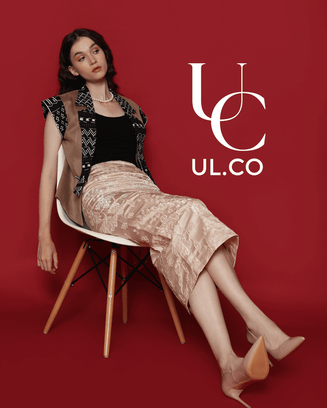 Outer Coklat Ulos hitam